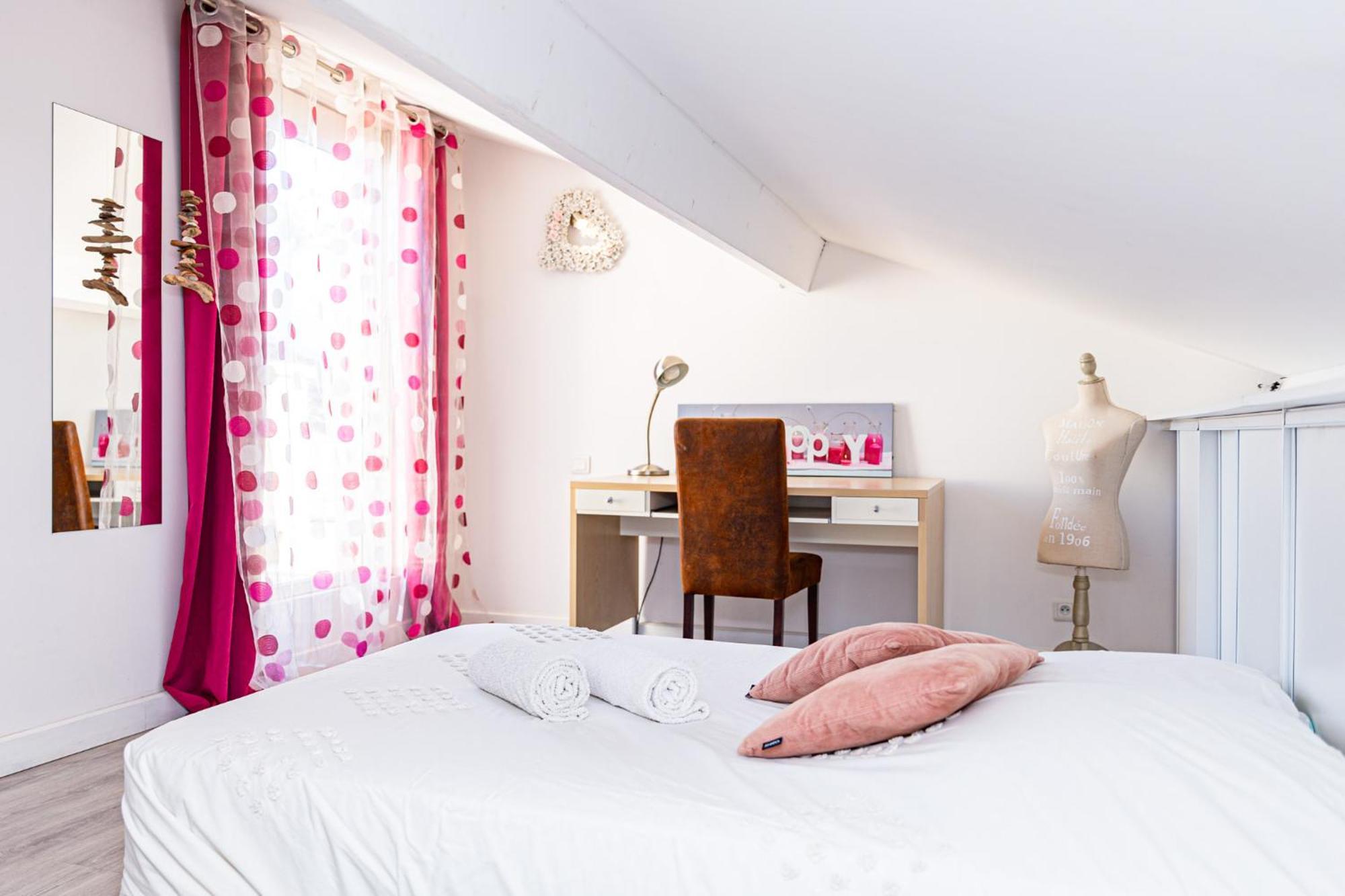 La Nuit Etoilee Aparthotel Saint-Martin-de-Crau Εξωτερικό φωτογραφία